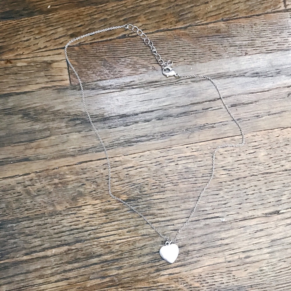 🛍✨5 for $25 - Silver heart necklace